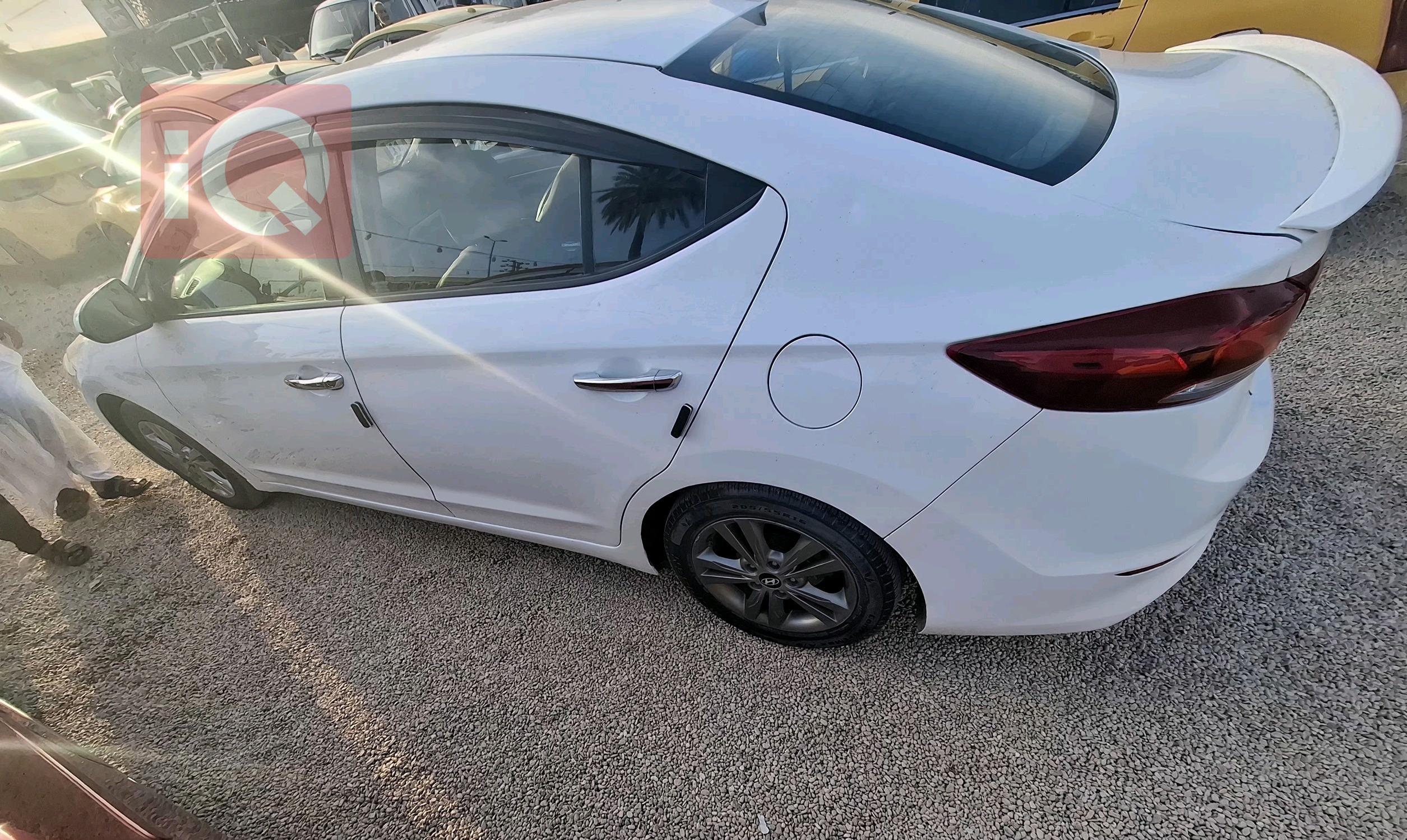 هيونداي النترا